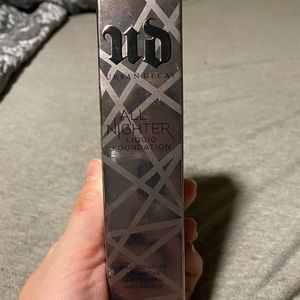 Urban decay all-nighter foundation shade 3.5